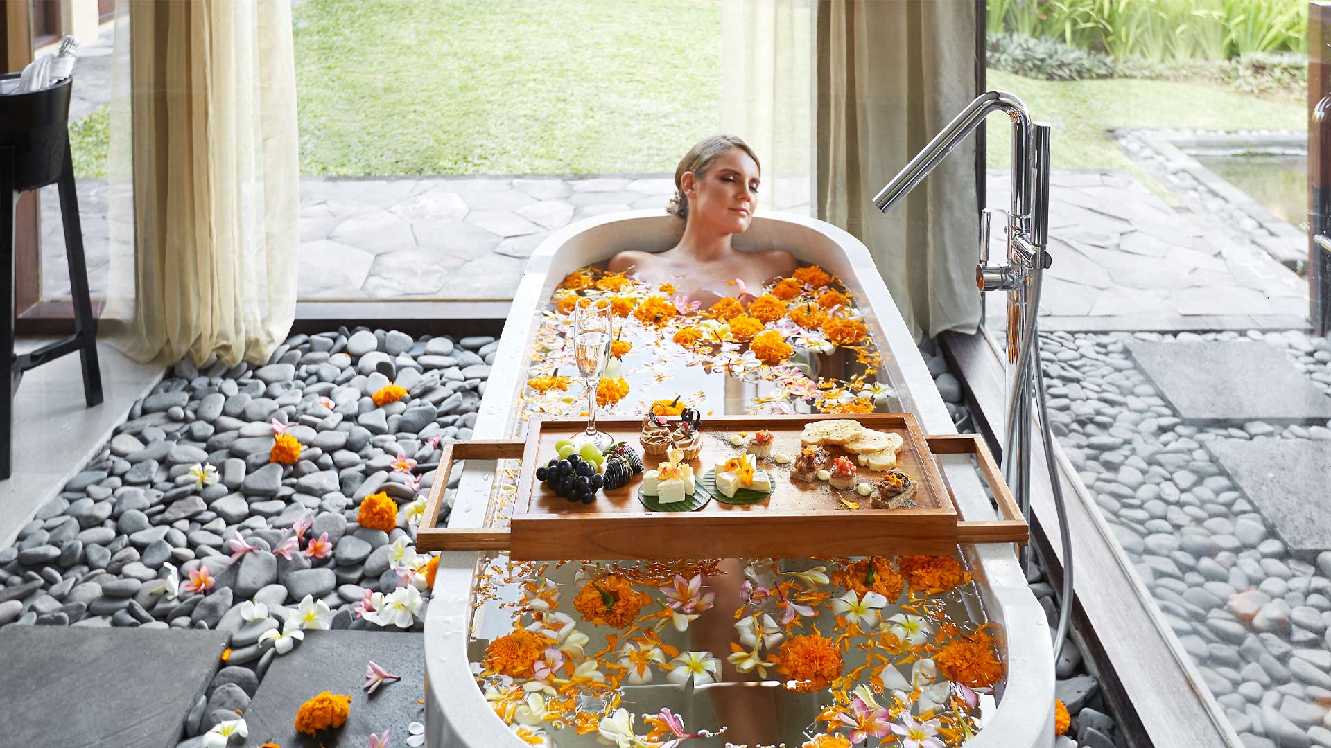 Romantic Flower Bath Ubud